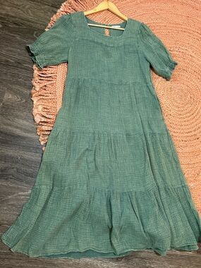 Tea n Rose Tiered Green Gauze Dress Size Medium